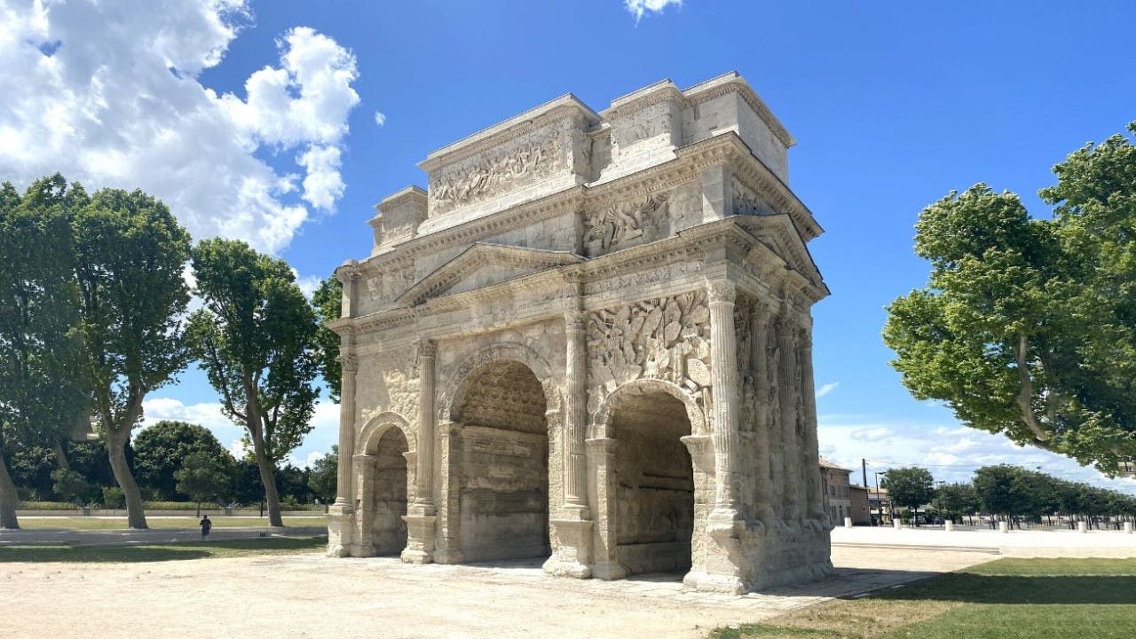 Jour 14 : De Montélimar à Orange, une évasion à travers la Drôme et le Vaucluse (78km)